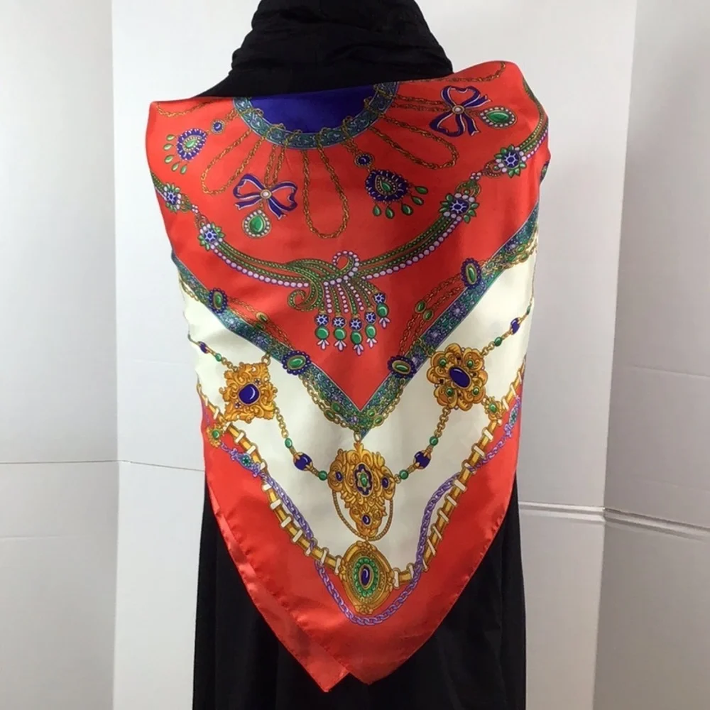 Vintage Berkshire jewels and bows scarf